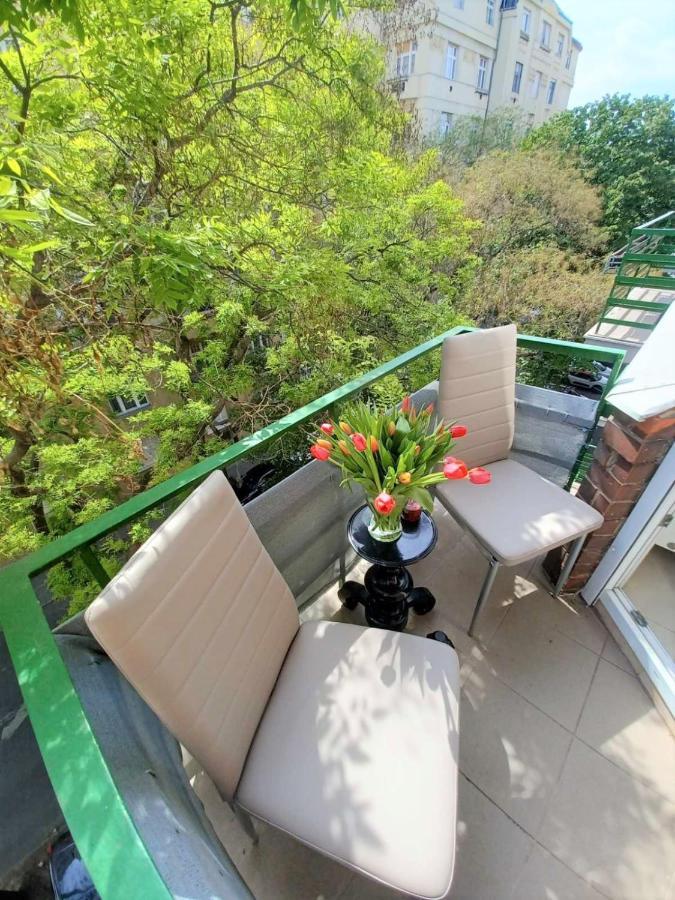 Riverside Mansion Budapeste Exterior foto